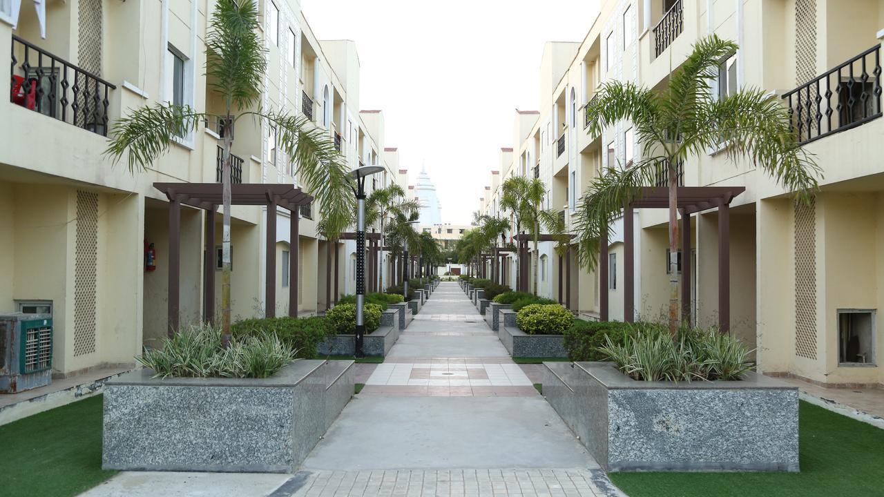 Home-Like Infinity Resort Vrindāvan エクステリア 写真